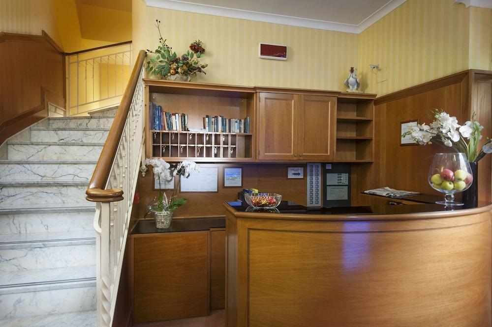 Hotel Residenza d'Aragona Palermo Esterno foto