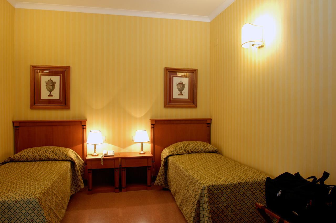 Hotel Residenza d'Aragona Palermo Esterno foto