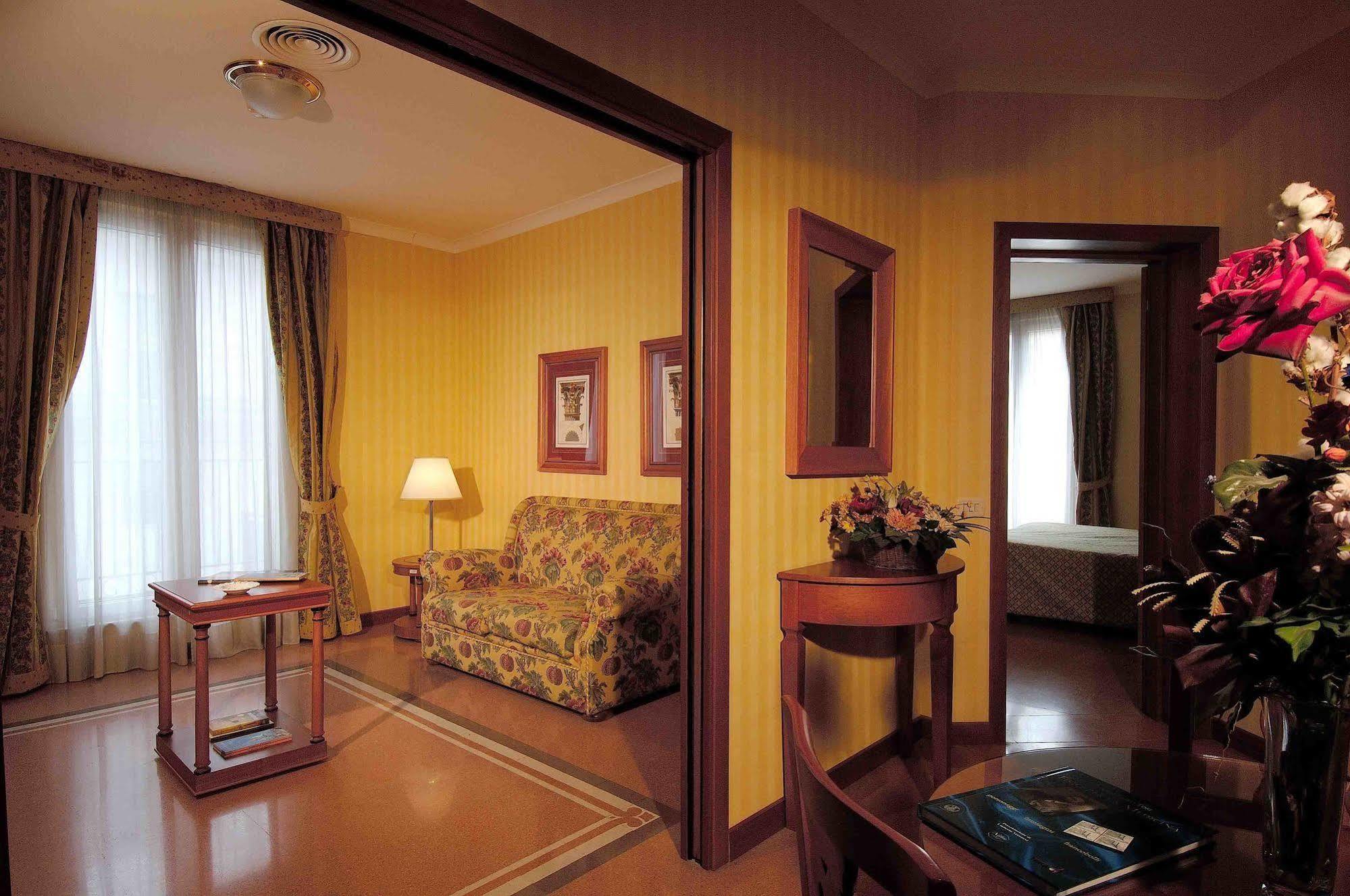 Hotel Residenza d'Aragona Palermo Esterno foto
