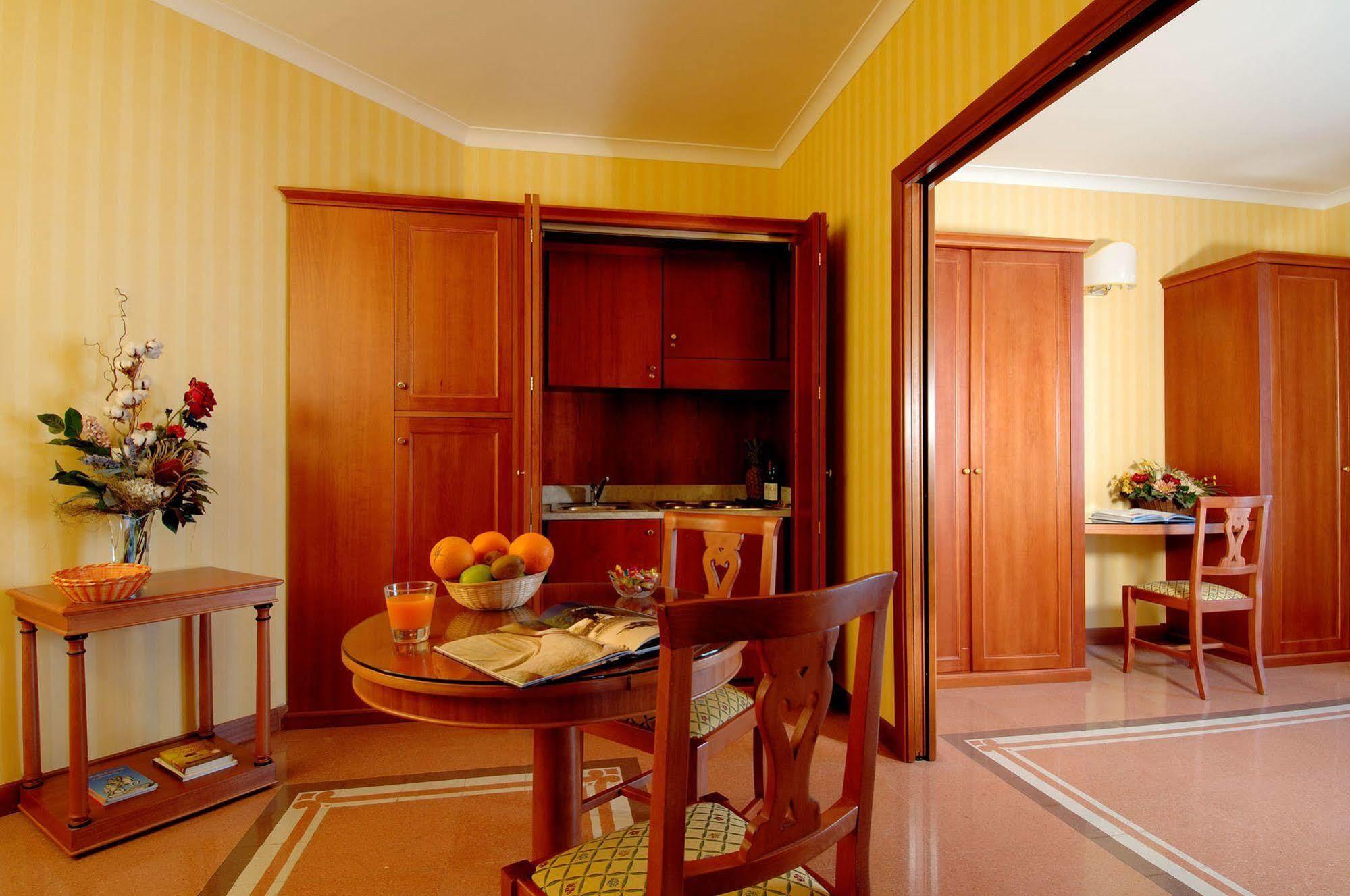 Hotel Residenza d'Aragona Palermo Esterno foto