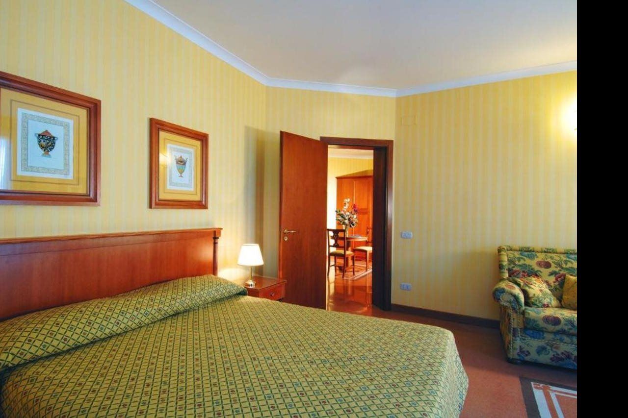 Hotel Residenza d'Aragona Palermo Esterno foto