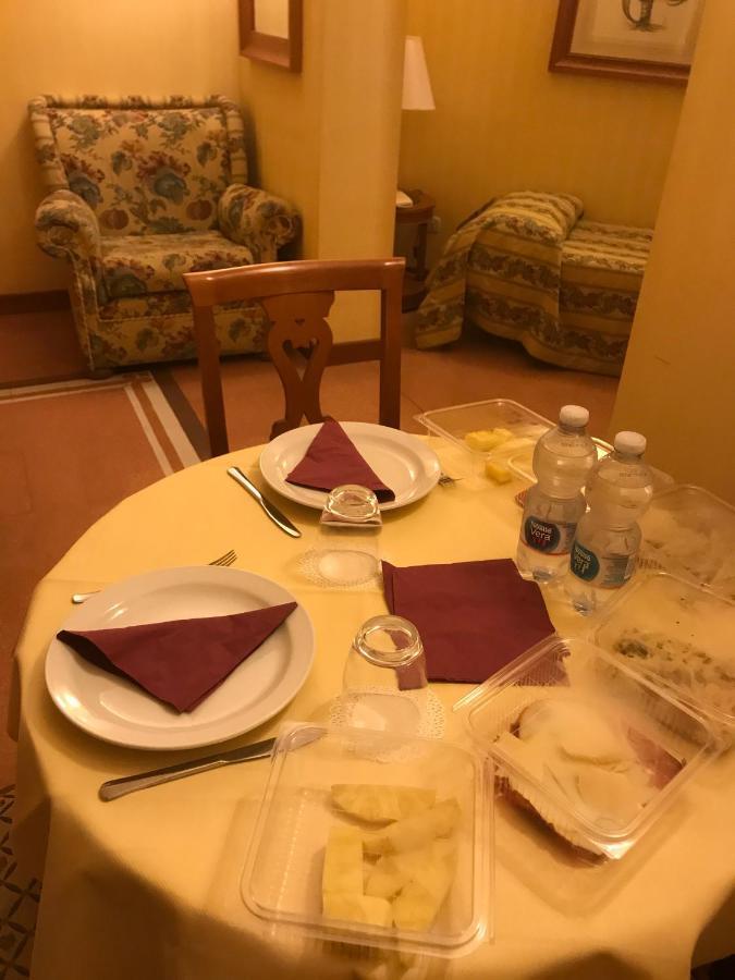 Hotel Residenza d'Aragona Palermo Esterno foto