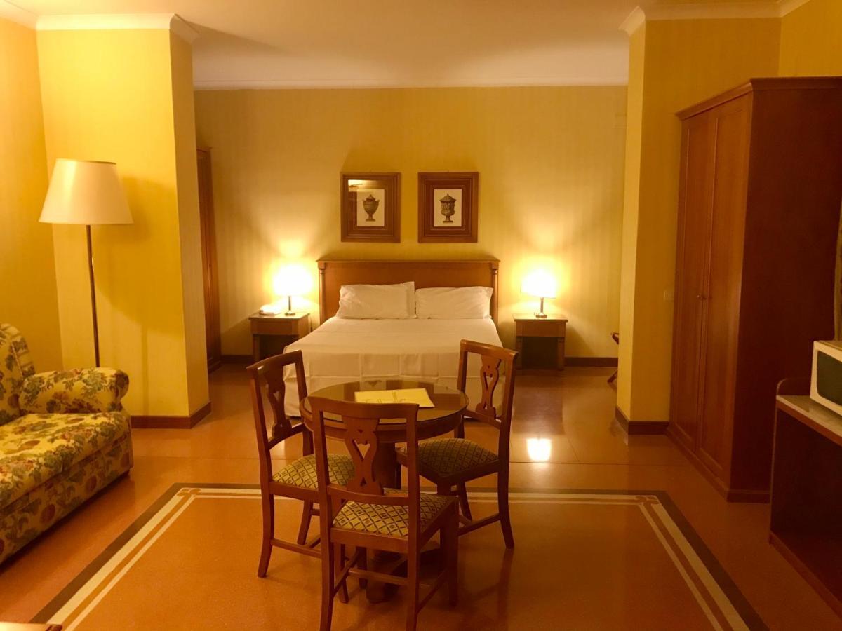 Hotel Residenza d'Aragona Palermo Esterno foto