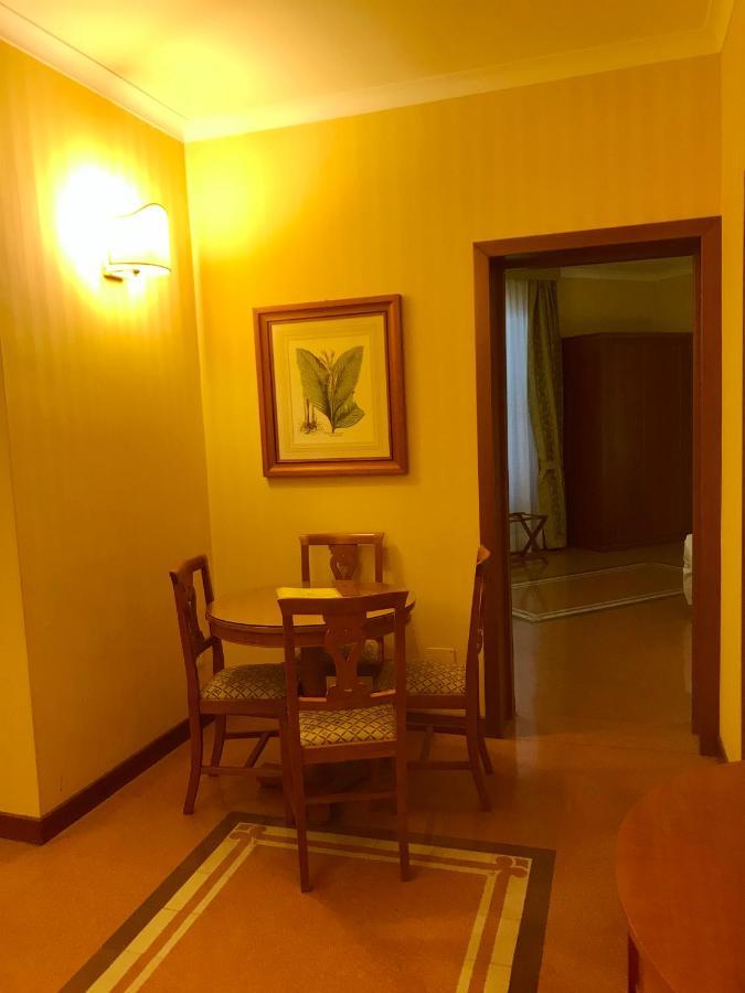 Hotel Residenza d'Aragona Palermo Esterno foto