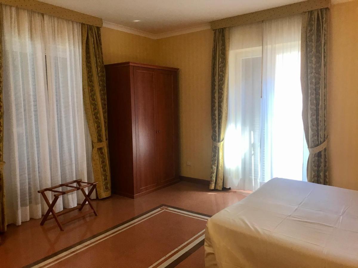 Hotel Residenza d'Aragona Palermo Esterno foto