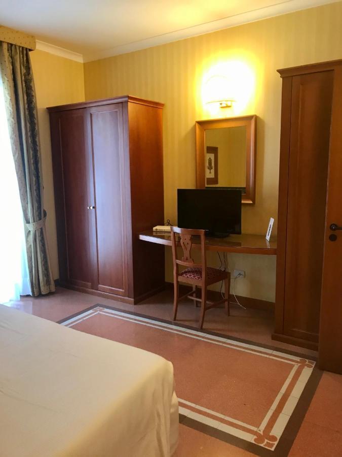 Hotel Residenza d'Aragona Palermo Esterno foto